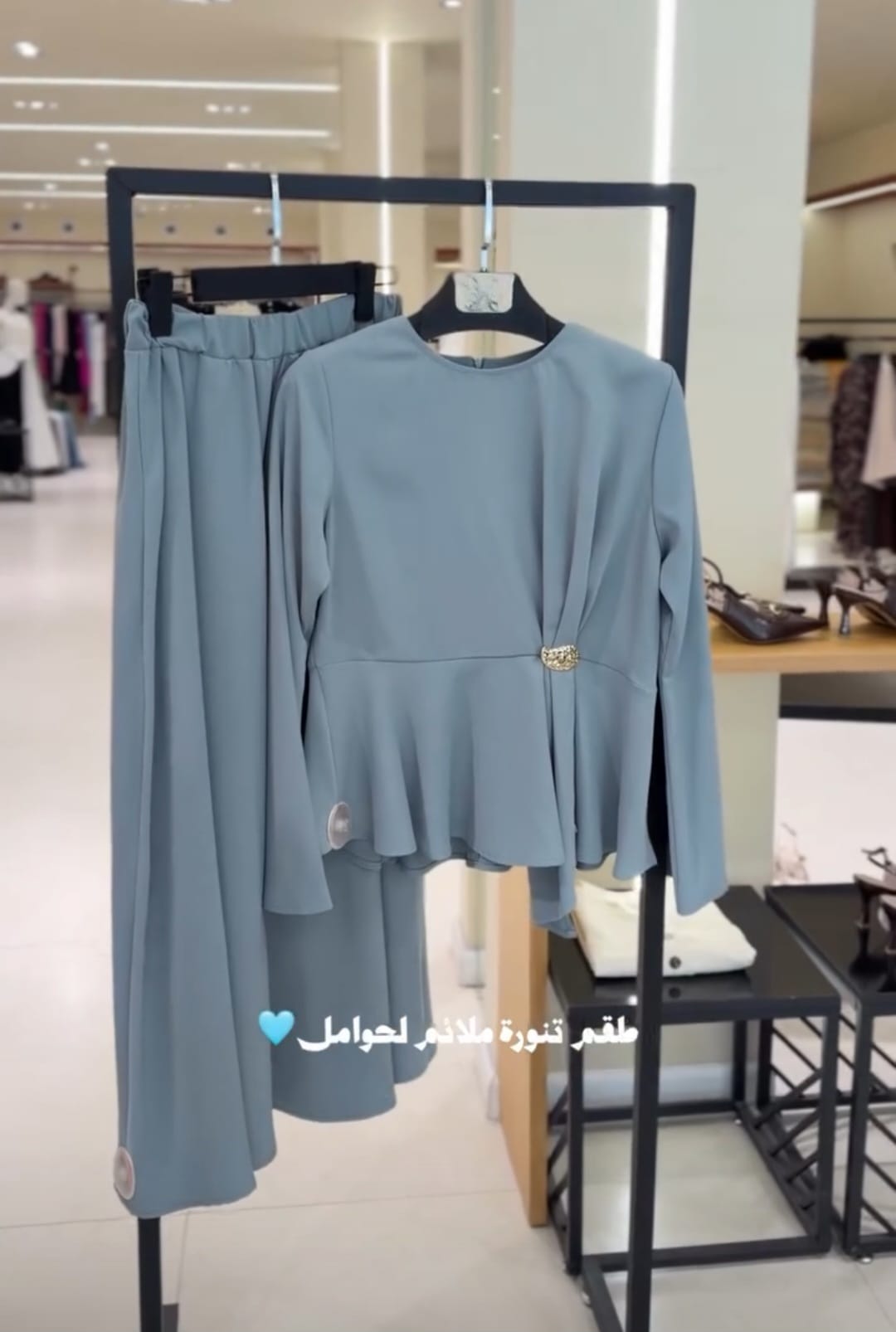 فستان محتشم للنساء من فيرونا 22